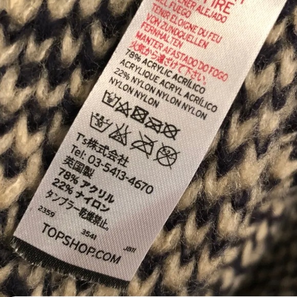 TOPSHOP Scandi Fairisle Snood - Picture 2 of 2